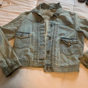 Gap light wash denim jacket